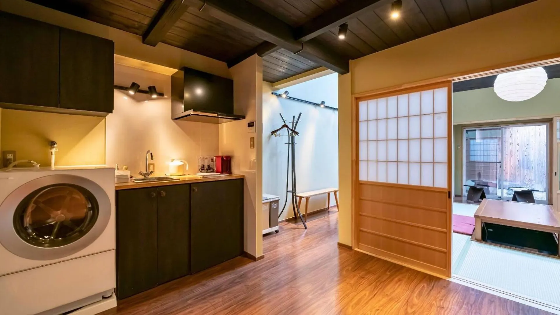 さと居 鉄仙 Satoi Tessen Omiya-Gojo Villa Kyoto